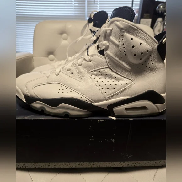 Midnight NAVY AIR JORDAN 6 ( GREAT CONDITION) - Picture 3 of 15